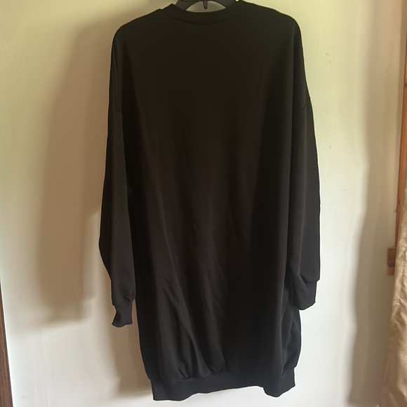 Asos long black sweater. Says size 6 but is very roomy. - Picture 2 of 2